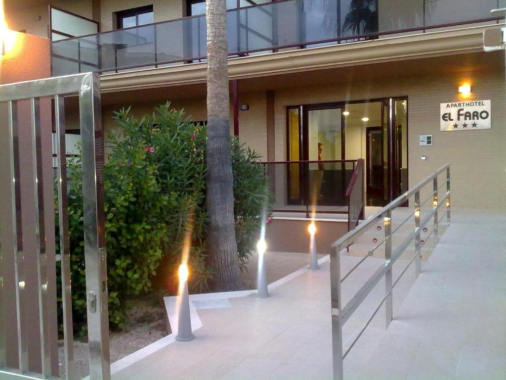 Aparthotel El Faro Cullera Exterior photo